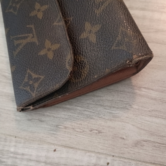 Louis Vuitton Monogram Porte Tresor International Trifold Long Wallet - Picture 3 of 12